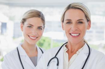 V ZD Domžale ohranjamo dejavnost in zagotavljamo kontinuiteto družinske medicine z vlaganjem v izobraževanja mladih zdravnikov V ZD Domžale ohranjamo dejavnost in zagotavljamo kontinuiteto družinske medicine z vlaganjem v izobraževanja mladih zdravnikov